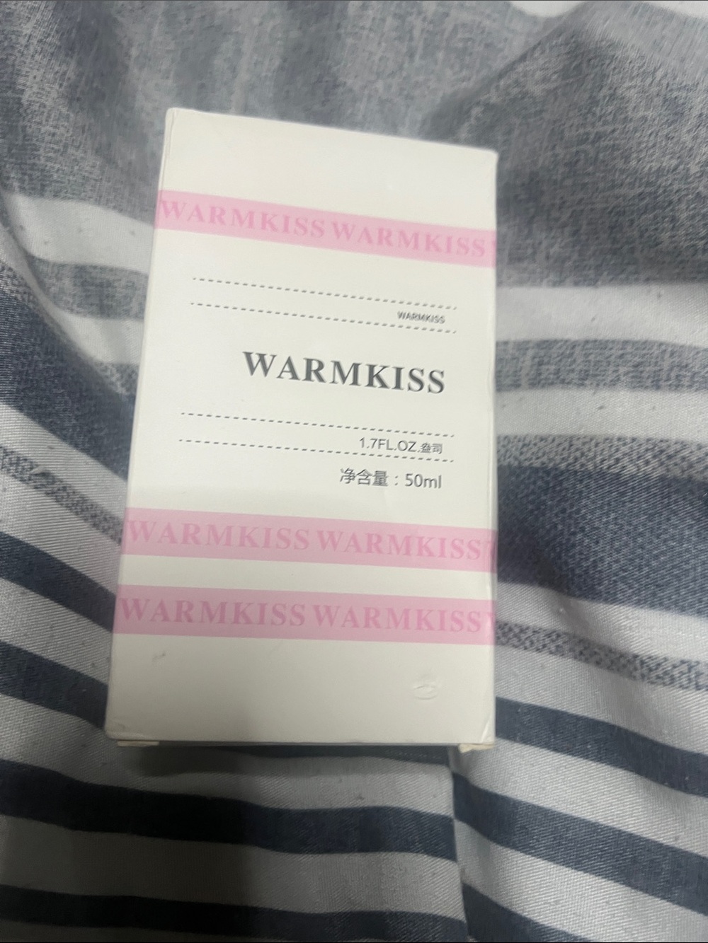 Source Unknown WARMKISS White Box with Pink Accents
